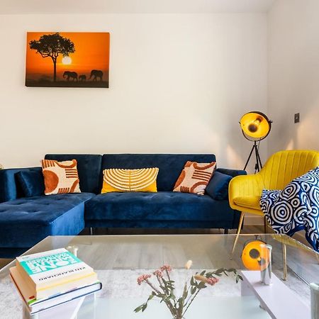 Apartmán Ashview 8 - Heathrow - Business - Free Parking Staines-upon-Thames Exteriér fotografie