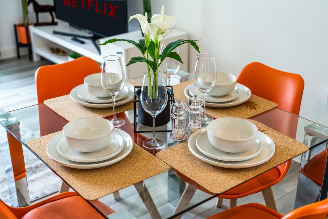 Apartmán Ashview 8 - Heathrow - Business - Free Parking Staines-upon-Thames Exteriér fotografie